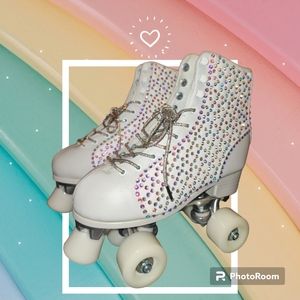 NEW Rainbow Rhinestone Crystal Classic White High Roller Skates light up Wheels